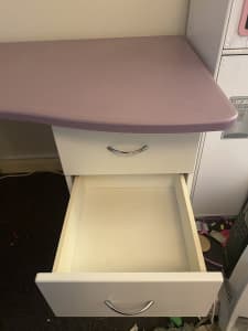Free, good quality Harvey Norman desk no time waster