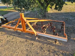 Chisel point cultivator