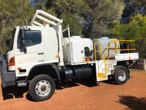 2012 Hino GT 500 4x4 Support Truck
