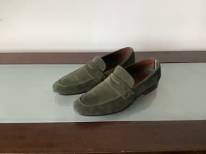 Men’s Polotix Loafers. Size 42