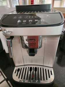 Delonghi Magnifica Evo Fully Automatic Coffee Machine