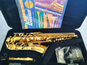 Yamaha Alto Eb Saxophone YAS-275 Hard Case & Extras Mint Condition 