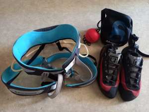 (S) Black Diamond harness & (S) Ecotrax shoes, Rock-climbing