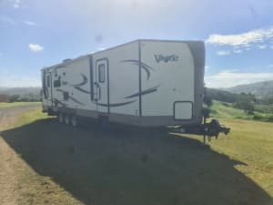 2017 Forest River Flagstaff V-Lite Tri Axle Caravan