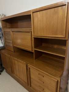 Wall unit Solid timber