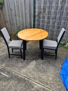 Dining Table with 2 Chairs
