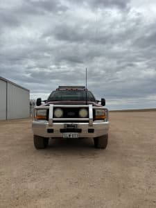2001 FORD F350 RM 4 SP AUTOMATIC SUPER C/CHAS, 5 seats