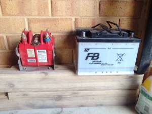4x4 car battery and 12 volt battery isolation switch