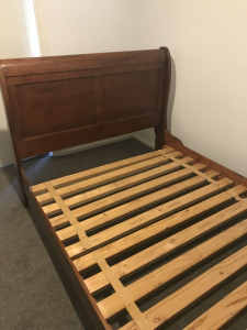 sturdy Queen Sleigh Bed 
