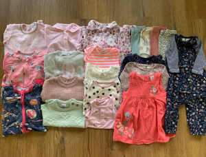 Bundle of Girls Clothes - Bonds, Disney - Size 00 (3-6 months)