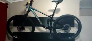 ALMOST NEW MARIN RIFT ZONE 2, 2023 MODEL SIZE: XL - 29er UPGRADES