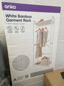 Gumtree clothes online rack