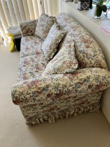 Sofa / pull out bed 