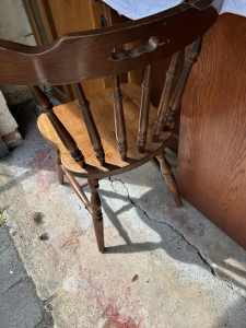 Spindleback dining chair
