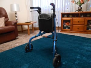 3 wheeled wheelie walker