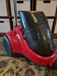 Electrolux 2000W Vacuum Cleaner 