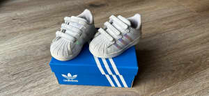 Adidas superstar toddler shoes size 5