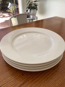 Huey’s Kitchen - Vintage 36cm large plates x4