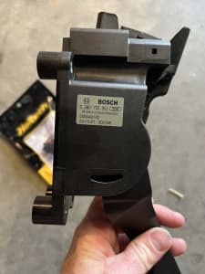 Bosch DBW pedal and plug