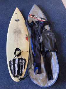 🔥 HOT DEAL - Surf board + Wetsuits