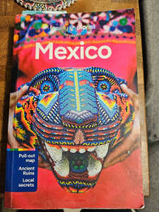 Lonely Planet Mexico Guide Book