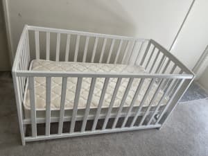 Baby cot and mattress