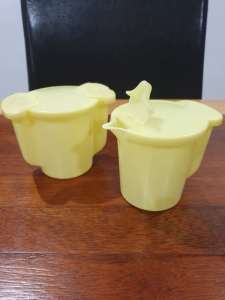 Retro Tupperware Sugar bowl and milk jug with lids
