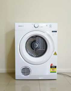 Simpson 5.5 KG Vented Dryer