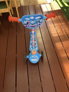 Thomas and Friends Rail Racer Tri Scooter, Blue