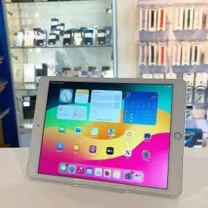 iPad 8 32G Cellular Silver AS NEW CONDITION INVOICE CHEAPEST ONLINE