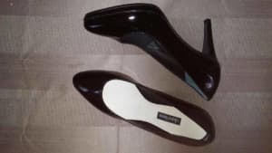 Ladies Shoes Never Use From $ 39 Good Brand