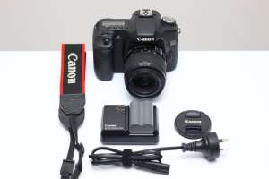 Canon EOS 50D with 18-55mm IS II Lens Professional 15.1MP DSLR Camera