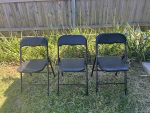 3 foldable chairs