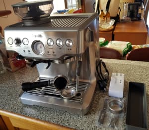 Breville Coffee Machine Barista Express BES870 /A with accessories