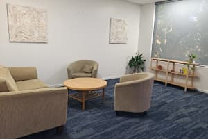 Consulting/office rooms for lease