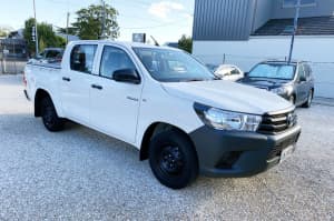 2019-TOYOTA-HILUX-DUAL-CAB-MANUAL-ONE OWNER-LOW-K-FULL HISTORY -