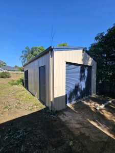 7m x 4m garage / shed 