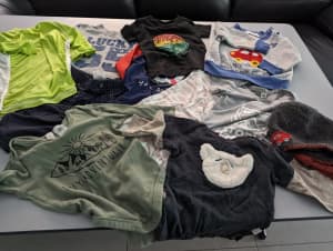 Childrens bundle of clothes all for $5