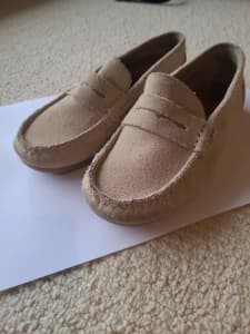 Smart casual shoes 