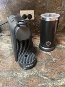 Nespresso De Longhi coffee machine milk frother Mascot/CanDeliver