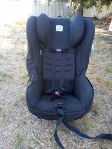 Britax SafenSound Compact AHR car seat superior side impact protection
