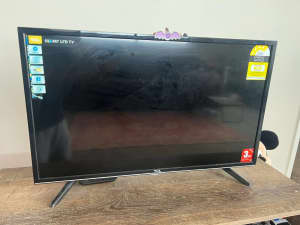 32 inch (TCL) TV sale along with TV stand