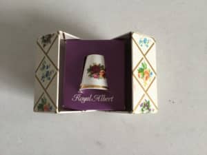 Royal Albert Old Country Roses boxed Thimble
