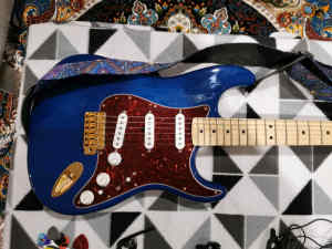 Fender Stratocaster (Deluxe Series)