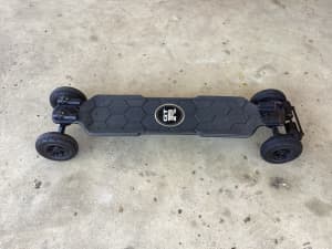 Evolve GTR Carbon Electric Skateboard
