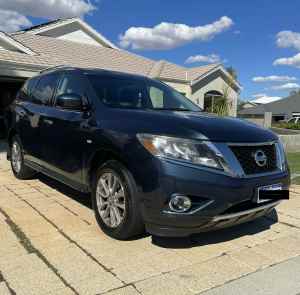 2014 Nissan Pathfinder St (4x2) Continuous Variable 4d Wagon