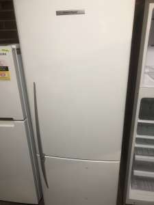 Fisher and Paykel 400L fridge