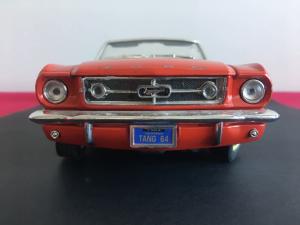 Ford Mustang 1964 Convertible Scale Model Car