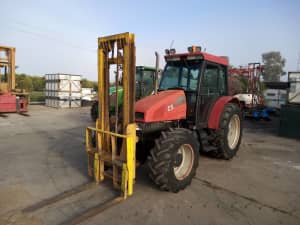Case CS75 Tractor with Forklift
