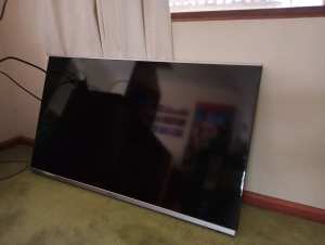 Hisense 40 inch TV 